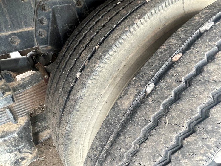 #216-•-1992-freightliner-water-truck-(has-mn-title)-(mora,-mn)-image-13