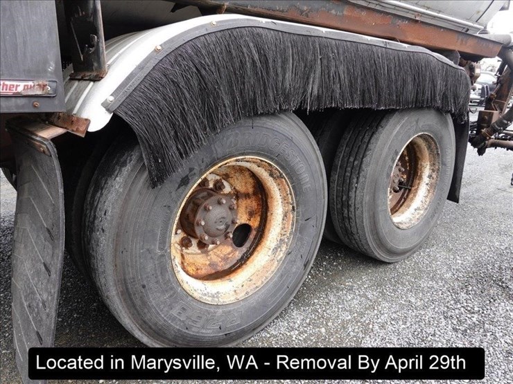 1991-ford-l9000-image-12