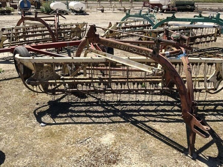 new-holland-260-image-1