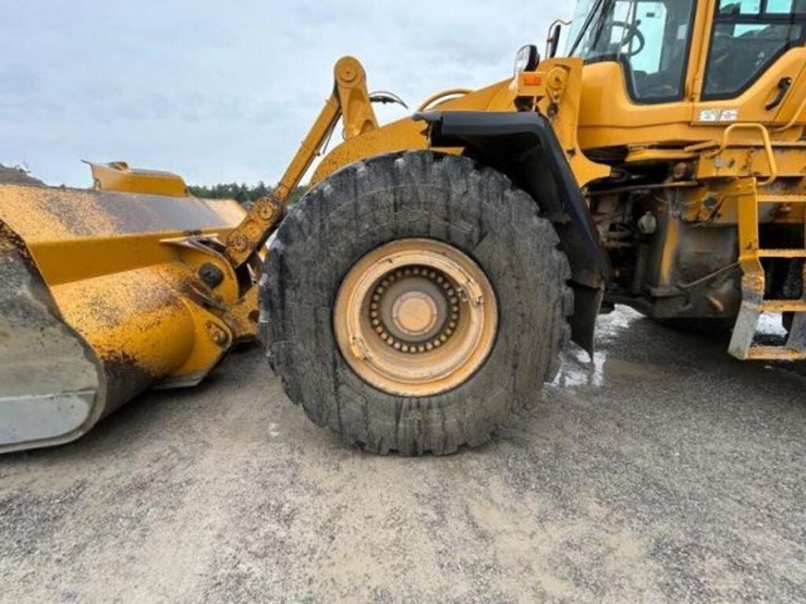 2012-volvo-l220g-image-11