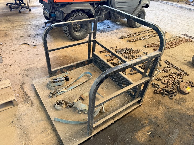 #43832-•-monroe-saf-t-palet-personel-basket---located-in-front-portion-of-main-shop-image-3