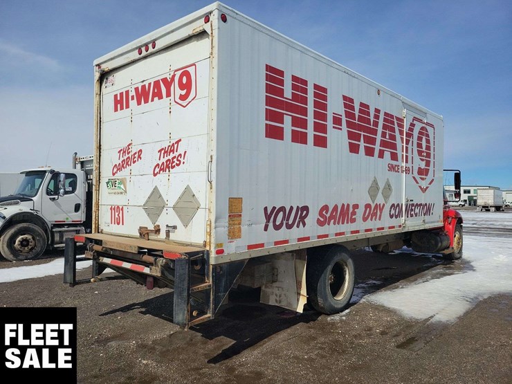 2007-international-durastar-4300-image-5