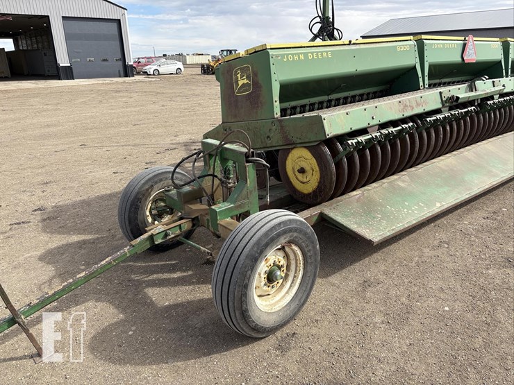 john-deere-9300-image-11