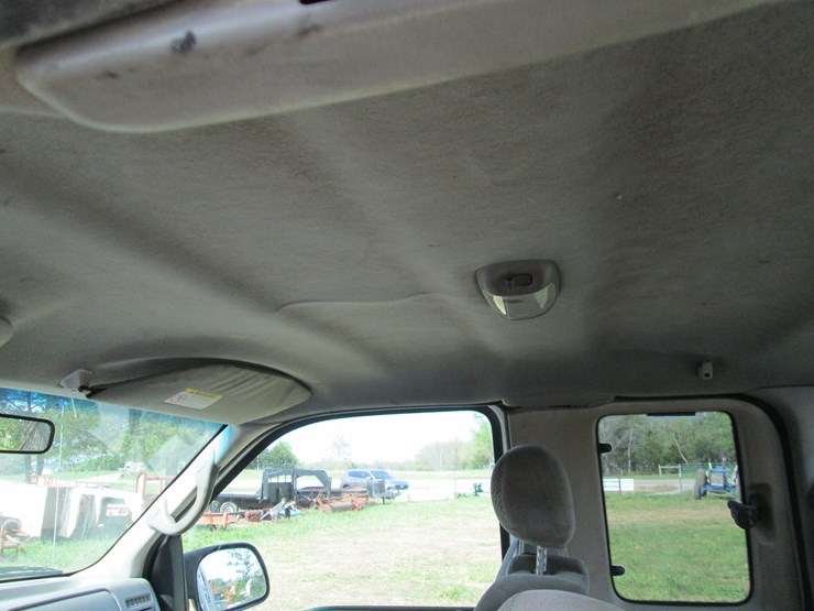 2001-ford-f250-image-26