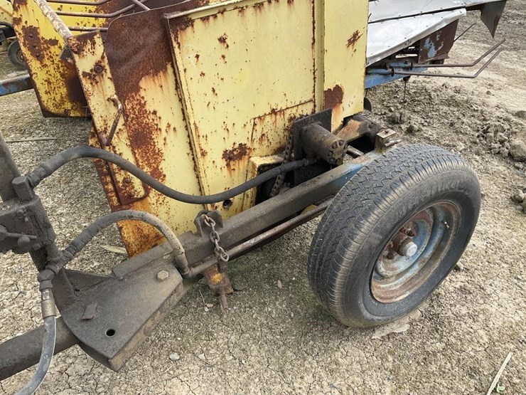 new-holland-5'-pull-hyd.-hay-turner-image-9