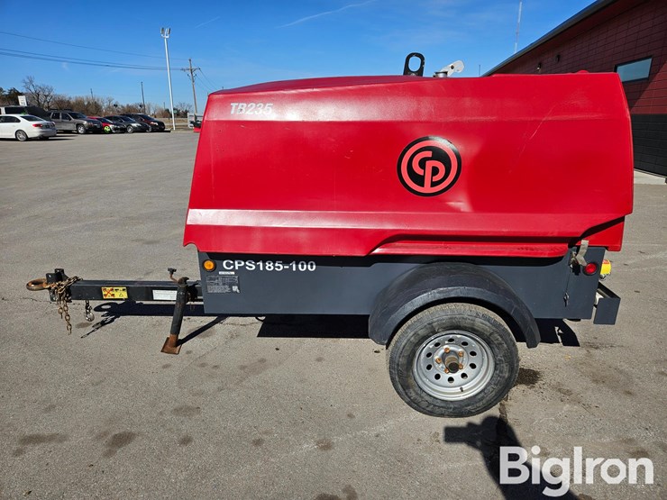 2022-massey-ferguson-730-image-8