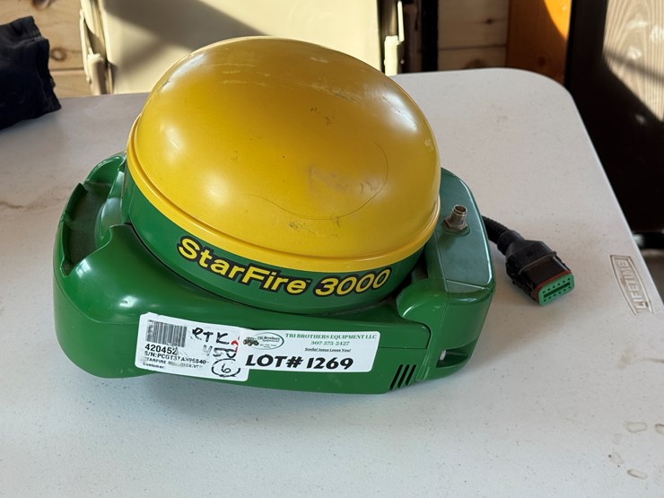 john-deere-3000-image-1