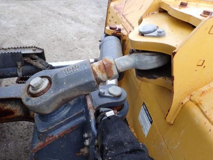 2018-deere-450k-image-32