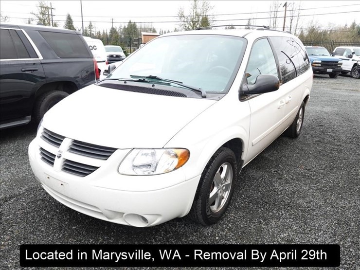 2006-dodge-grand-caravan-image-1