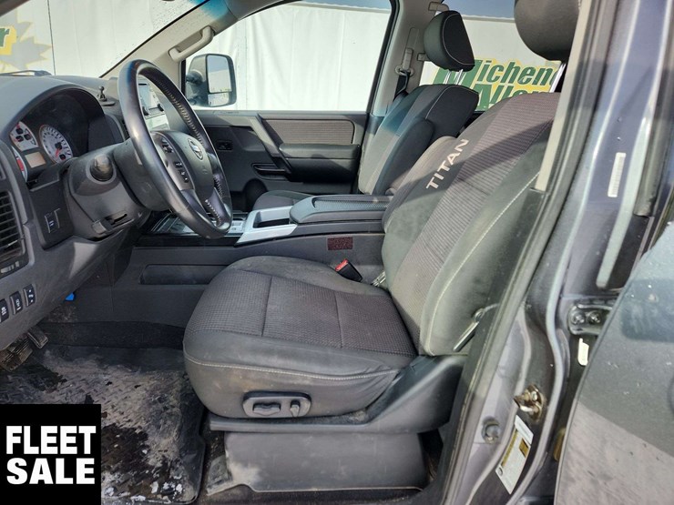 2014-nissan-titan-image-14