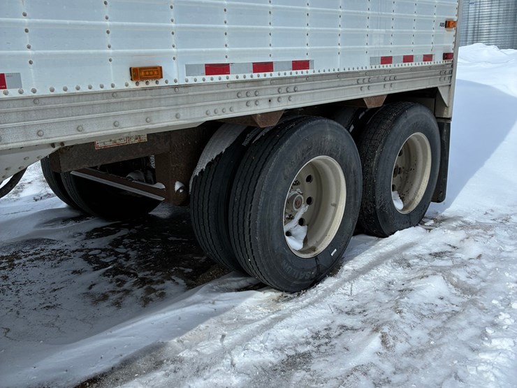 2000-timpte-hopper-image-3