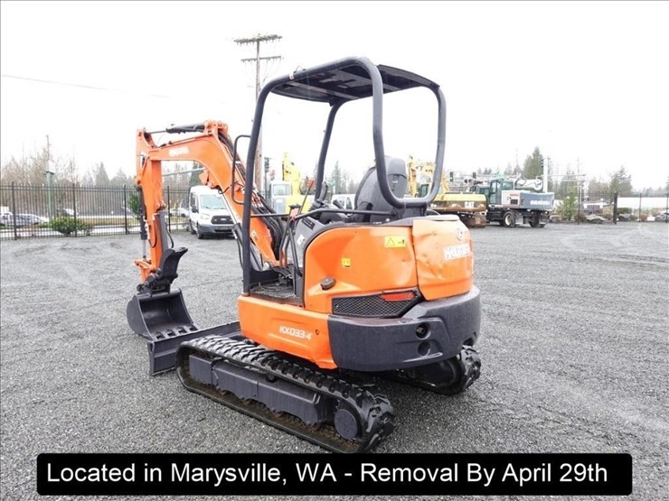 2019-kubota-kx033-4-image-15