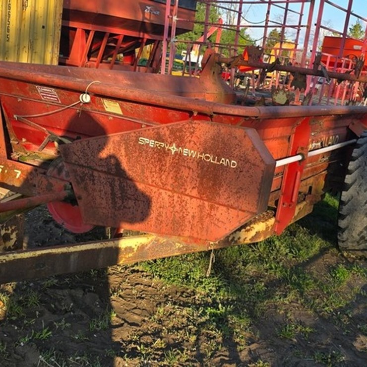 NEW HOLLAND 513