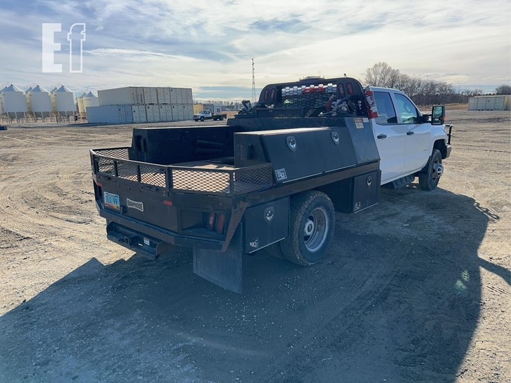 2019-chevrolet-3500-image-6