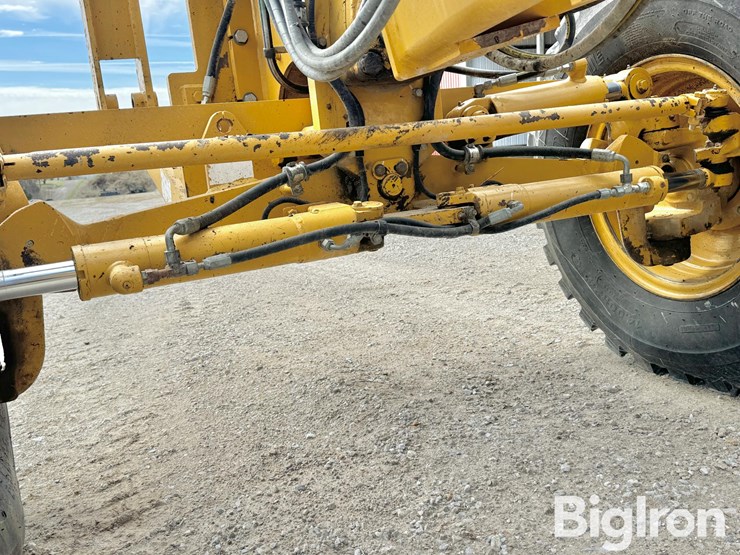 2013-caterpillar-140m2-vhp-plus-image-15