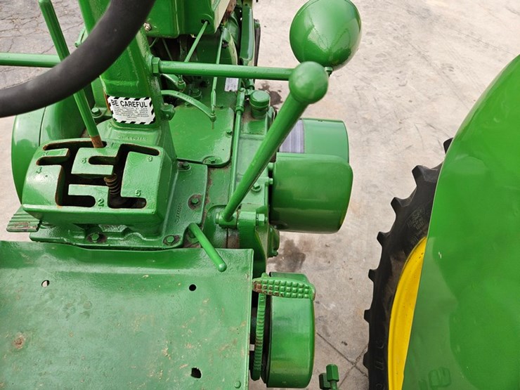 1950-john-deere-model-a-image-24