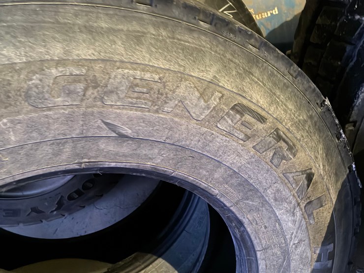 seller-#38.--(6)-general-22.5-drive-tires.-75%,-no-breaks-image-1