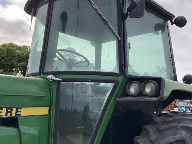 john-deere-4640-image-9