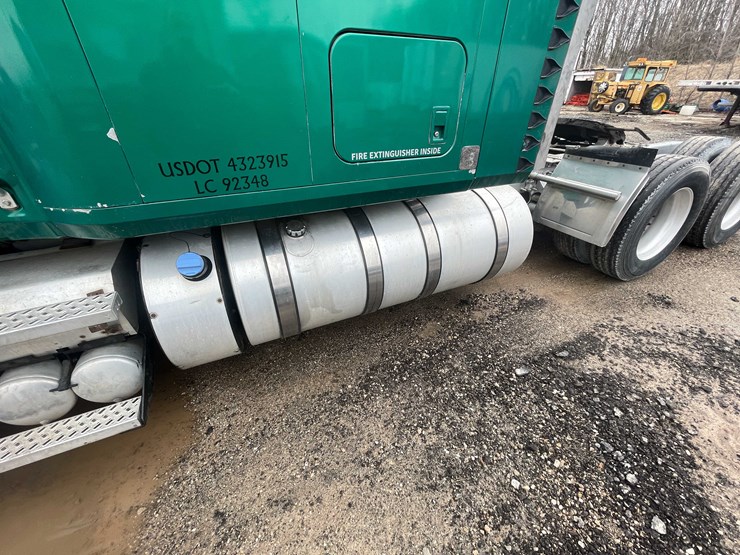 #236-•-2011-mack-semi-tractor-(title-in-delay)-(denmark,-wi)-image-16