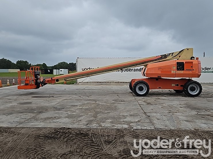 2007-jlg-800s-image-2