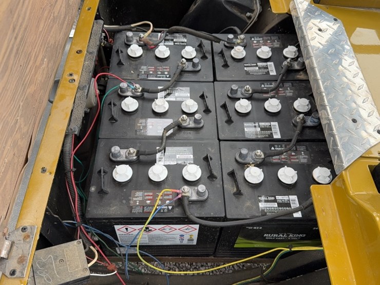 #3093-•-ez-go-4-seater-electric-golf-cart-image-11