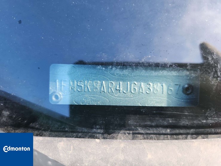 2018-ford-explorer-image-45