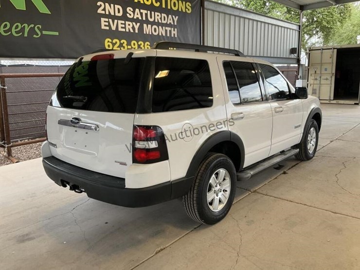 2007-ford-explorer-xlt-image-7