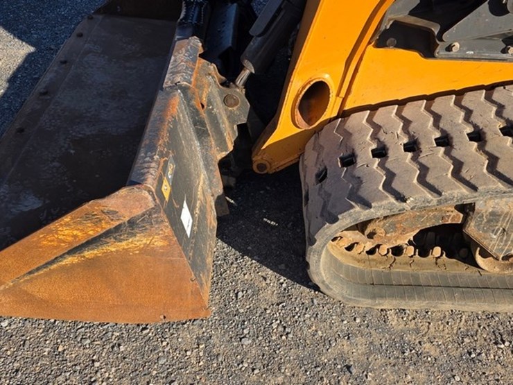 2021-case-tv450b-image-31