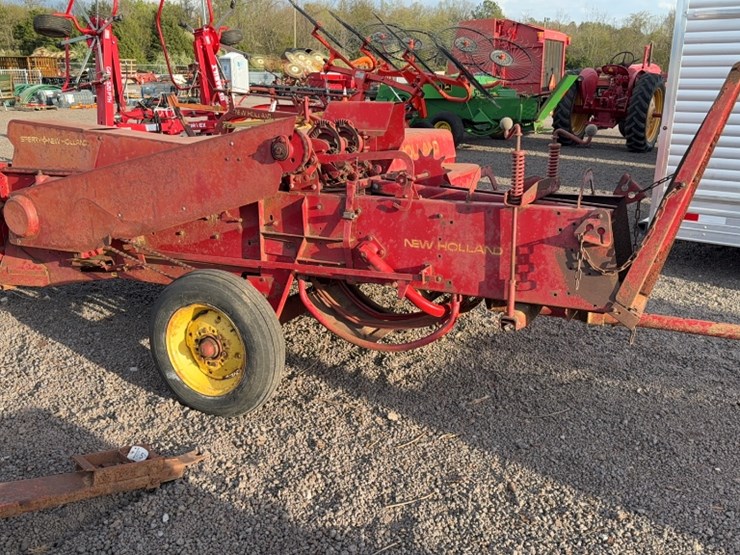 new-holland-273-image-4