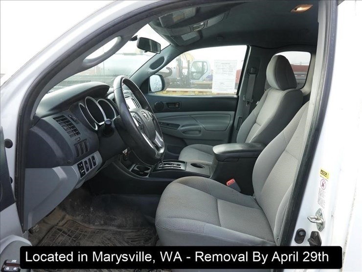 2014-toyota-tacoma-image-4