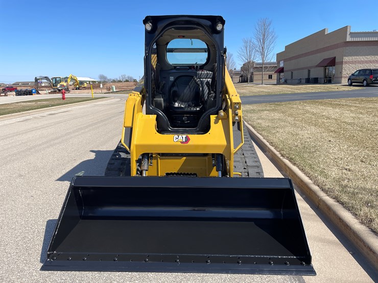 2019-caterpillar-259d3-image-5