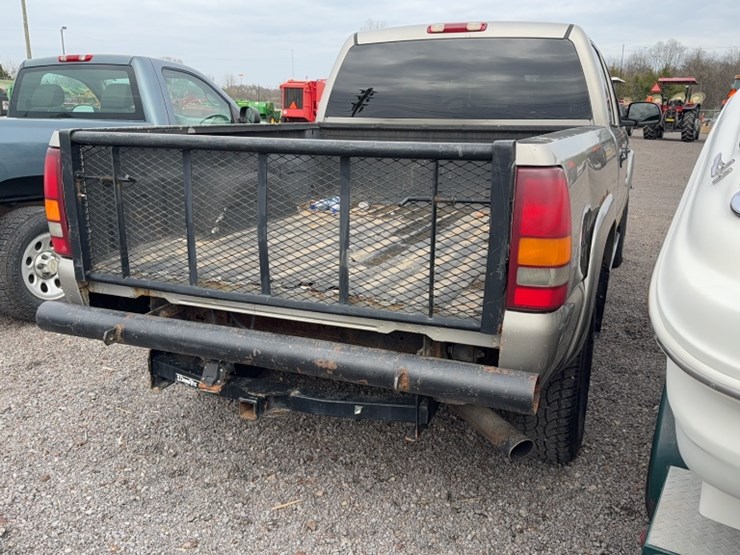 2002-chevrolet-2500-image-6