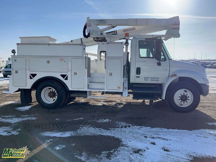 2006-international-durastar-4300-image-8