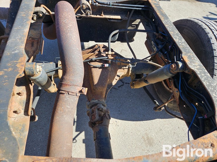 2011-dodge-ram-3500-image-12