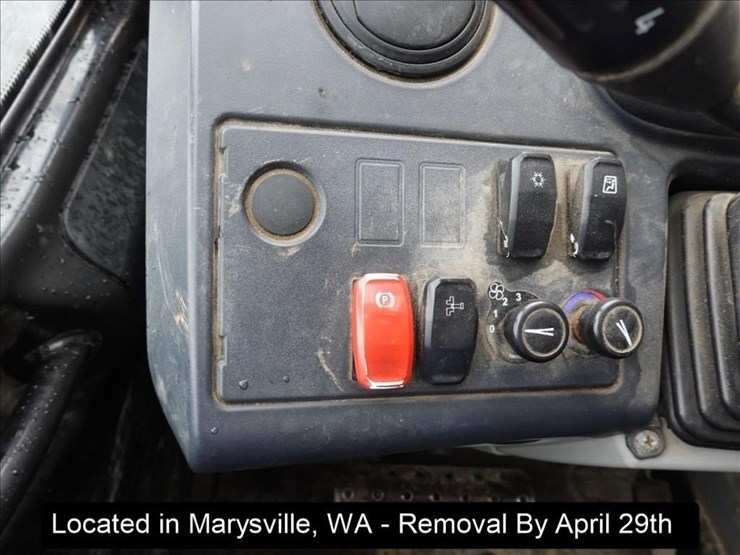 2019-caterpillar-tl1255d-image-10