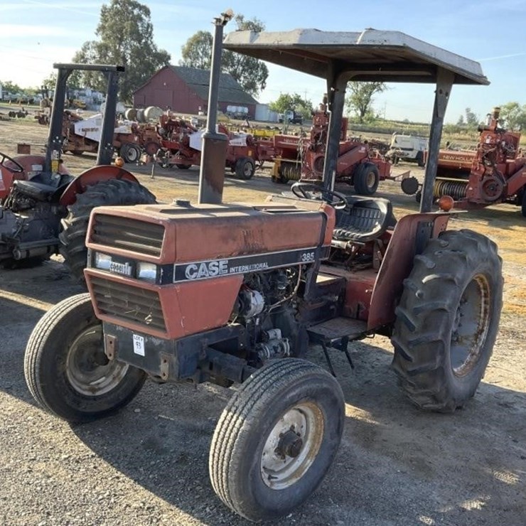 CASE IH 385
