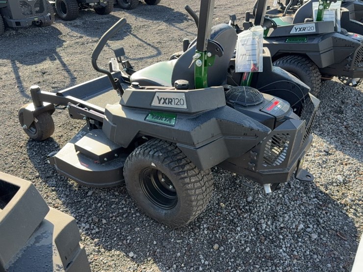 #4049-•-yakta-yxr-120-zero-turn-mower-image-11