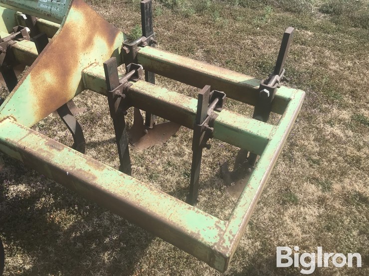 bigham-brothers-s-389-7-row-3-bar-cultivator-image-9