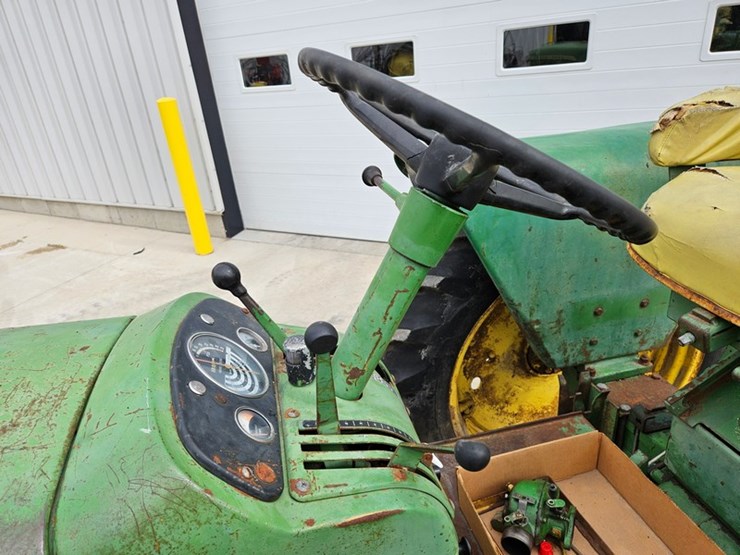 1965-john-deere-2010-image-25