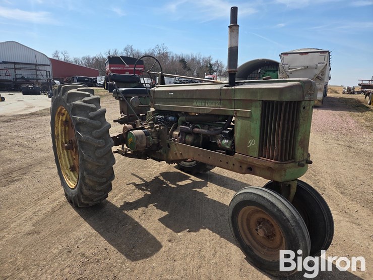 1956-john-deere-50-image-3