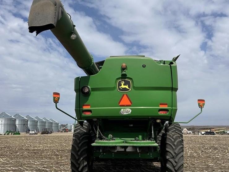 2012-john-deere-s690-image-6