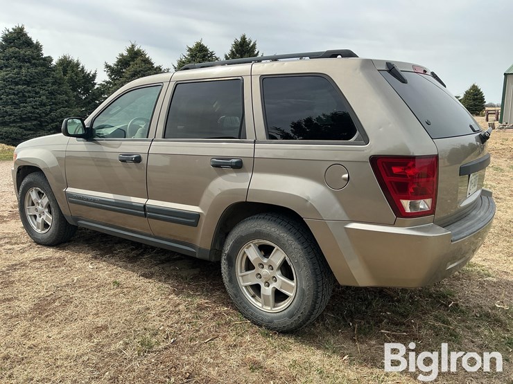 2005-jeep-grand-cherokee-image-7