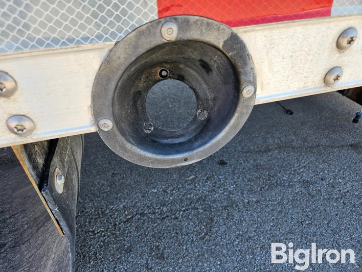 2022-massey-ferguson-730-image-19