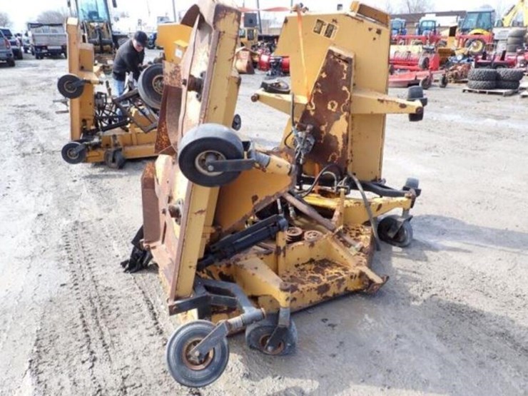 trackless-m14-pto-batwing-mower-235-image-6