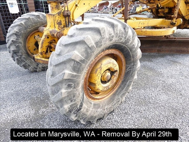 1965-caterpillar-120-image-25