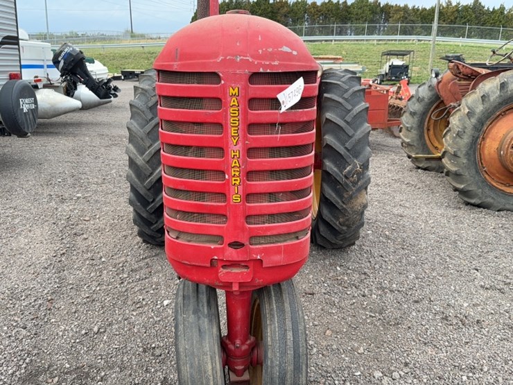 massey-ferguson-33-image-3