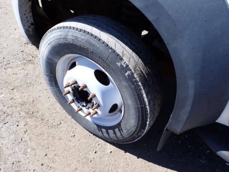 2007-ford-f550-xl-image-28