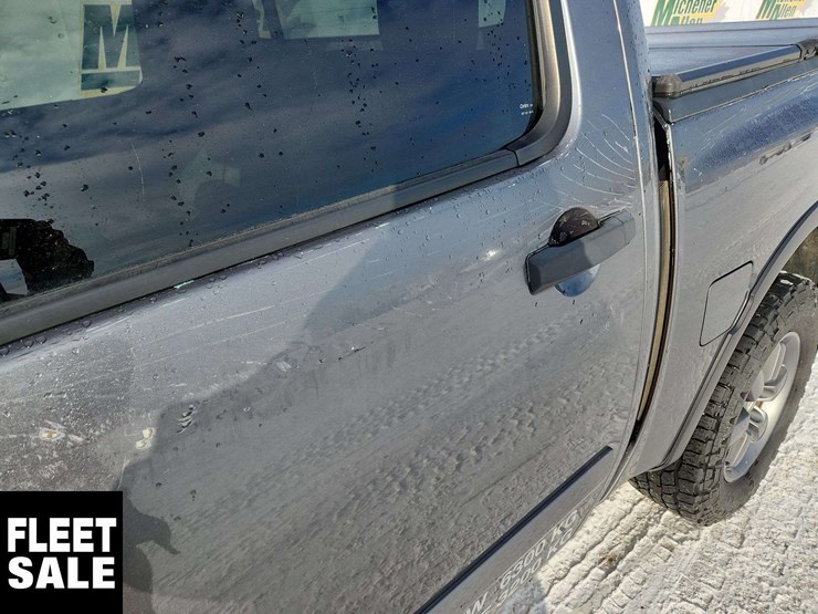 2014-nissan-titan-image-33