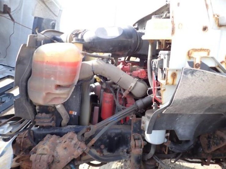 2012-ford-f750-xlt-image-24