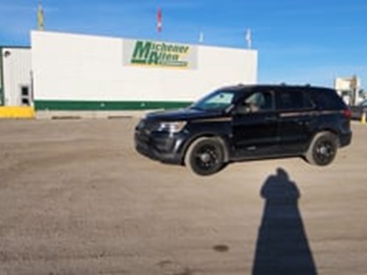 2018-ford-explorer-image-5